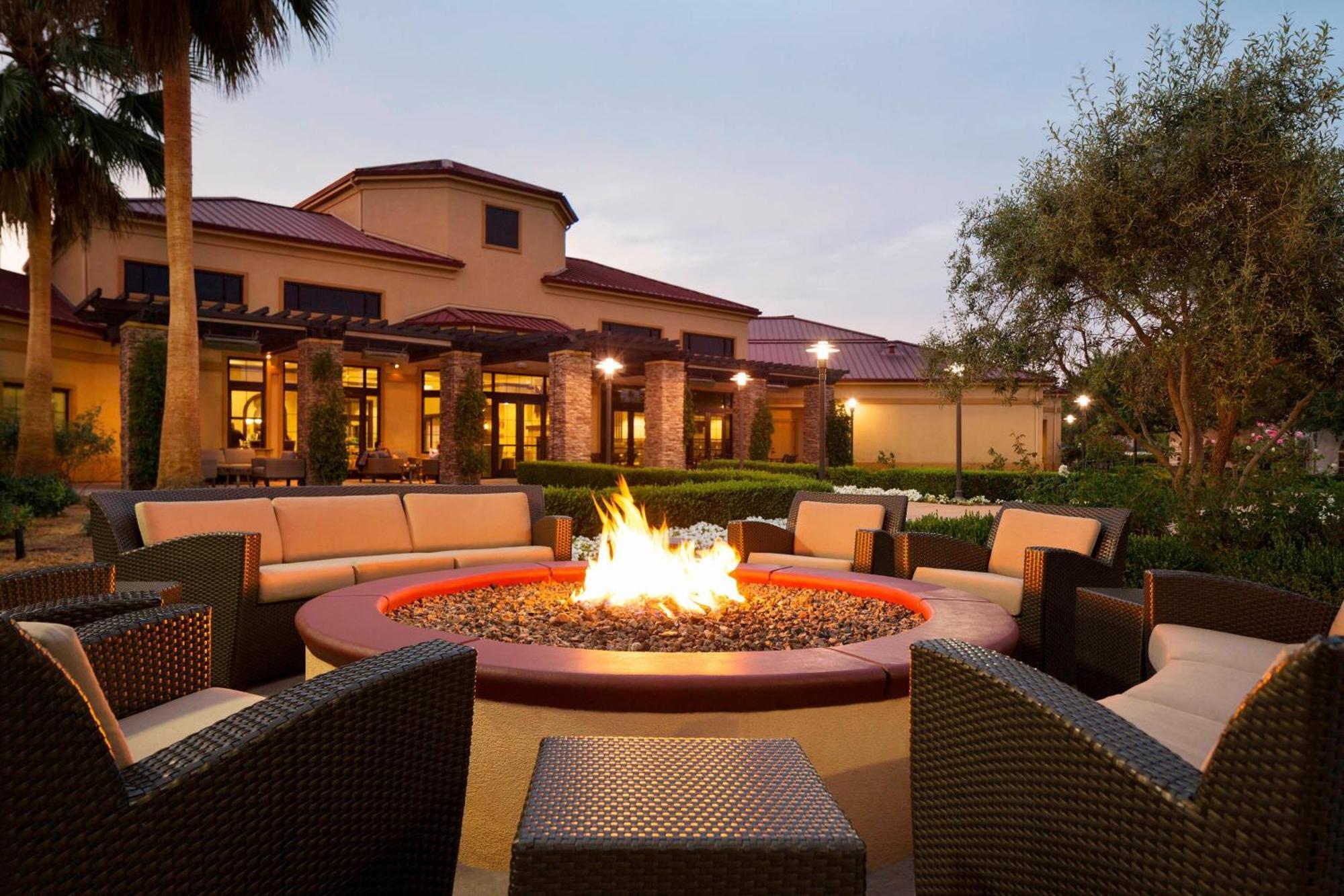 Springhill Suites Napa Valley Экстерьер фото