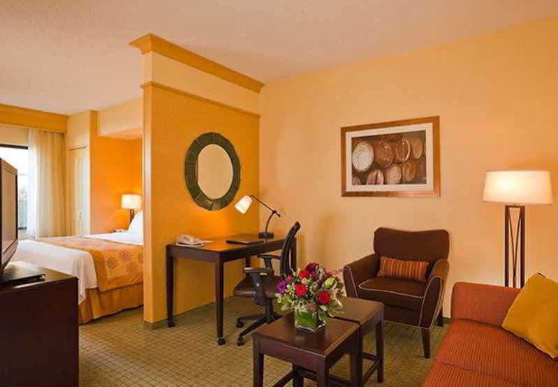Springhill Suites Napa Valley Экстерьер фото